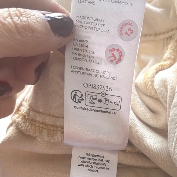 PILCRO Anthropologie Seamed Wide Leg Jeans Cream Size 30 NWOT - Picture 8 of 10